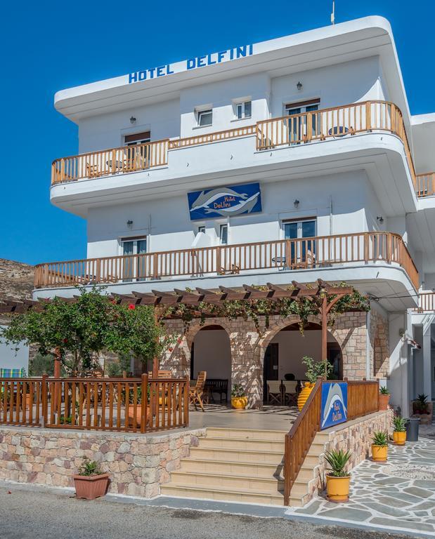 Hotel Delfini Adamantas  Екстериор снимка